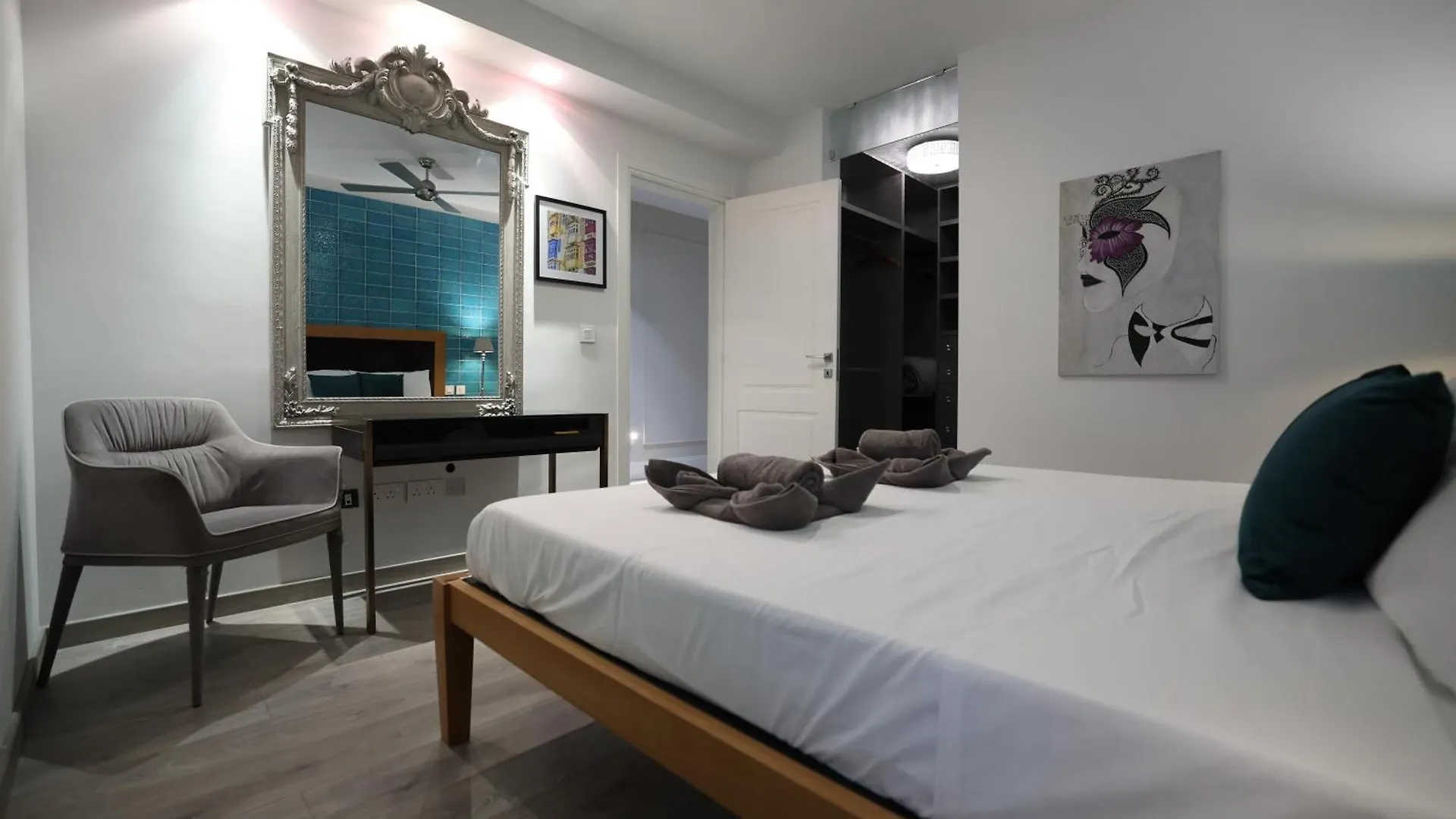 Stylish 3 Bed Partial Seaview Daire Saint Julian's Malta